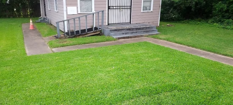 216830 flonos lawn and maintenance care llc 768x346