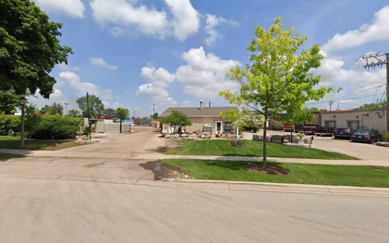 217025 schmidt lawncare 768x480