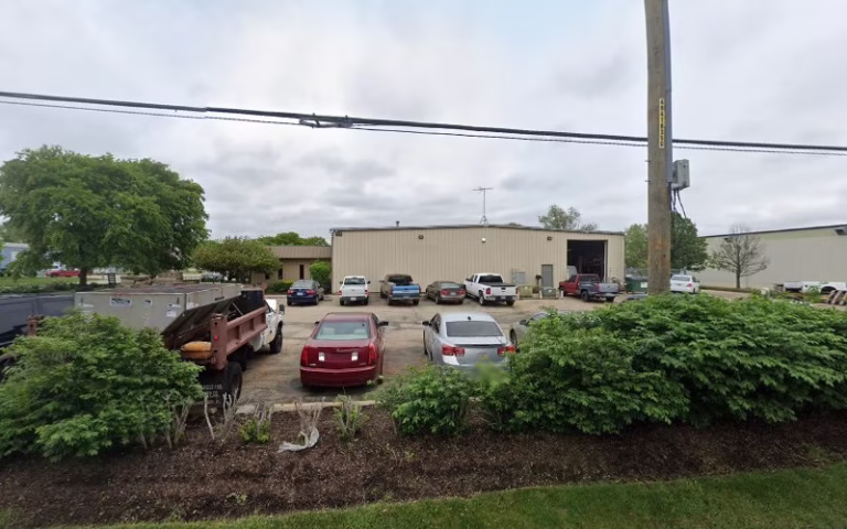 217052 grasshopper lawn and landscape 768x480