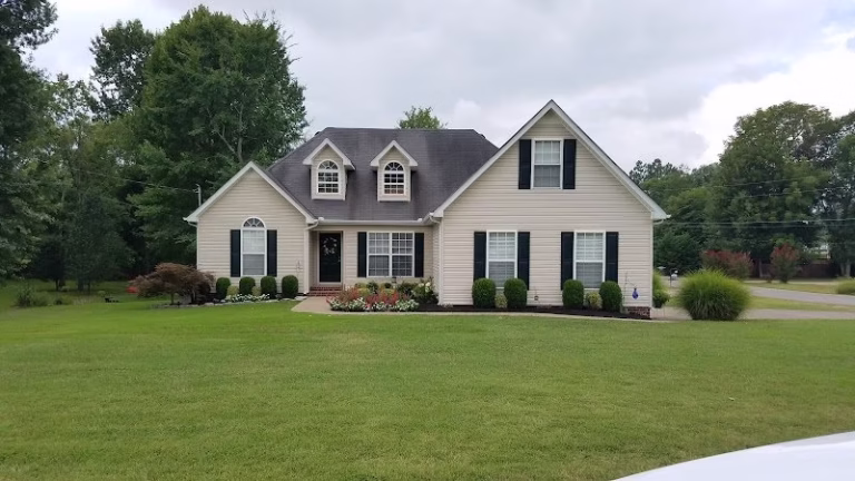 217511 derricks lawn service gutter cleaning 768x432