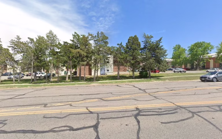 217683 dassau family professional lawn mowing services 768x480