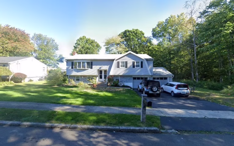 218250 west haven lawn care service 768x480