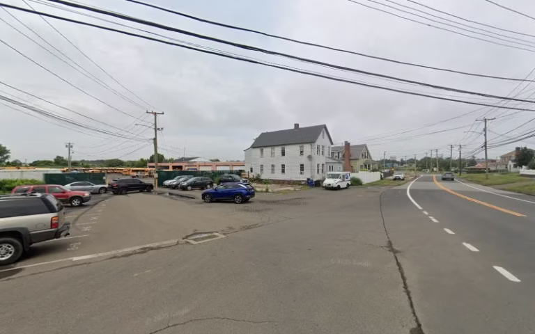 218263 amatos lawncare 1 768x480