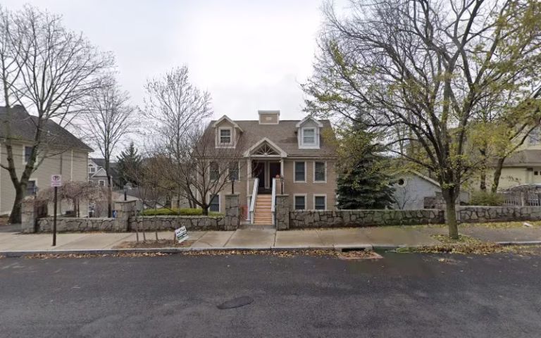 218267 diamond image llc 1 768x480