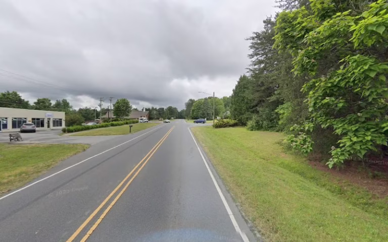 219156 hollywood hardwood inc 768x480