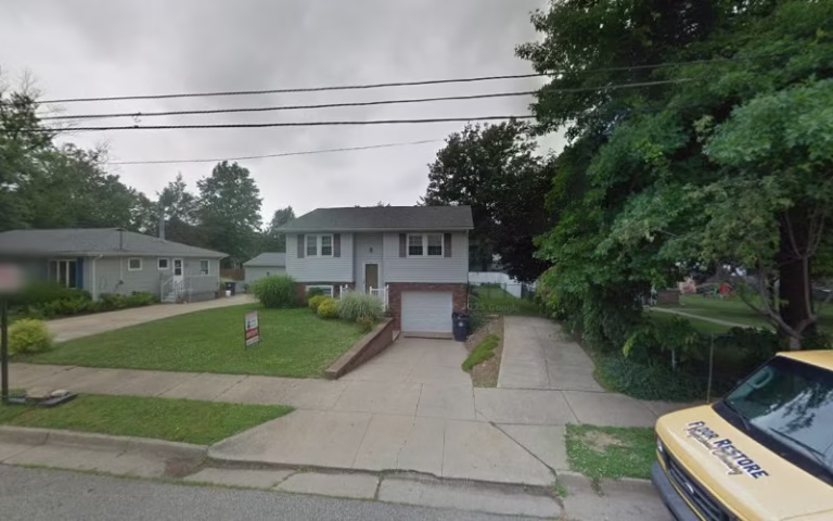 220154 akron floor restore 768x480