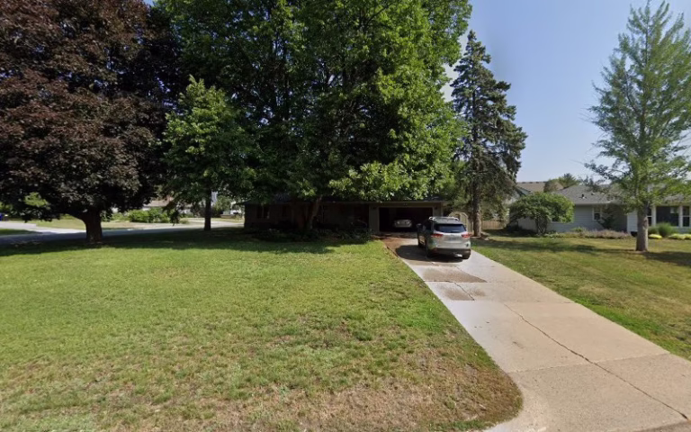 221526 busters carpet cleaning 768x480