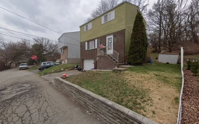 222576 stop cleaning services 768x480