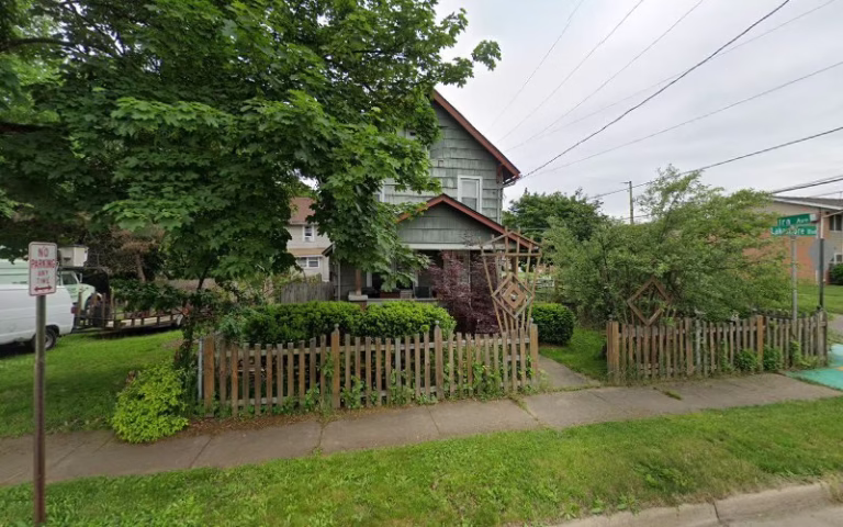 223309 acclaim fence tree services 768x480