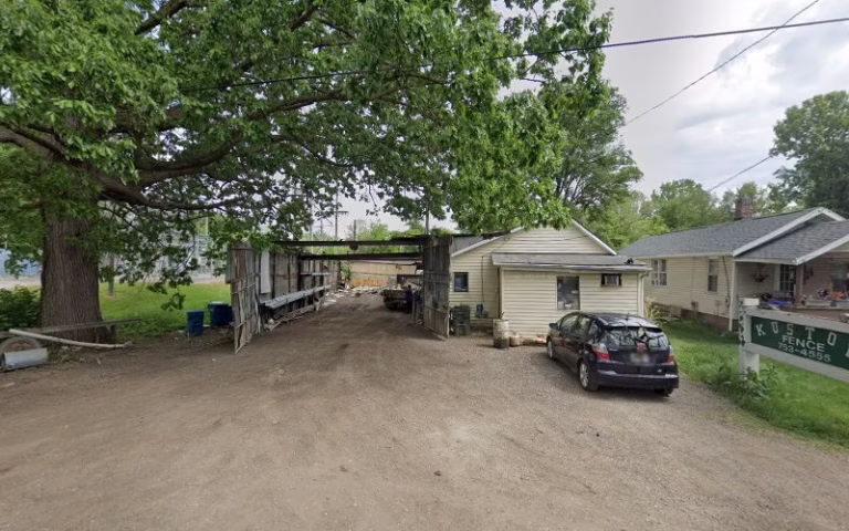 223327 kustom fence co 1 768x480