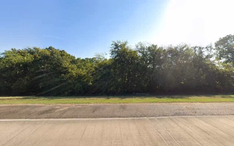 223381 eagle fencing ironworks 1 768x480