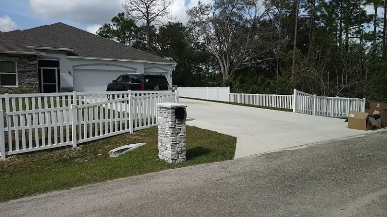 223782 tropical fence 768x432