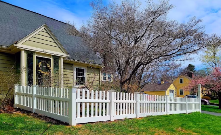 223879 north smithfield fence 768x470