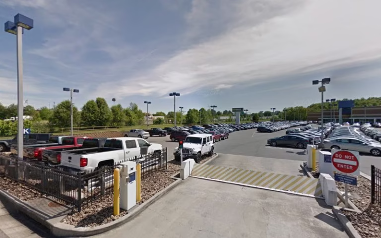 223947 dixie fence contractors 768x480