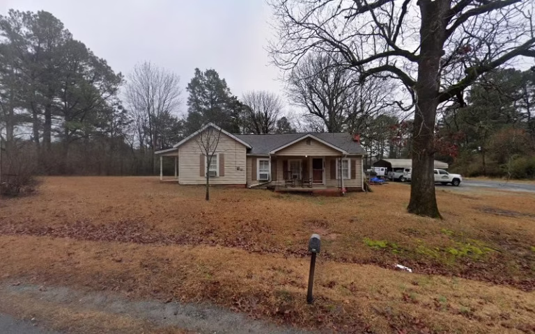 225095 ez pest control services 768x480