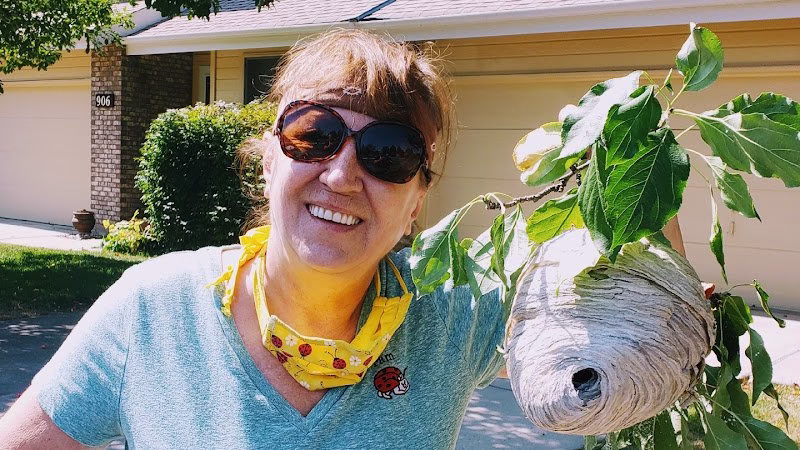 225189 pams pest control service