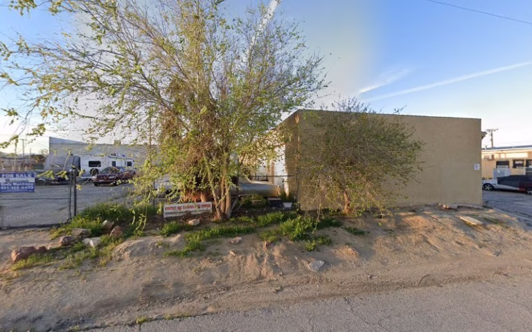 225376 kreutels bug sluggers pest control 768x480