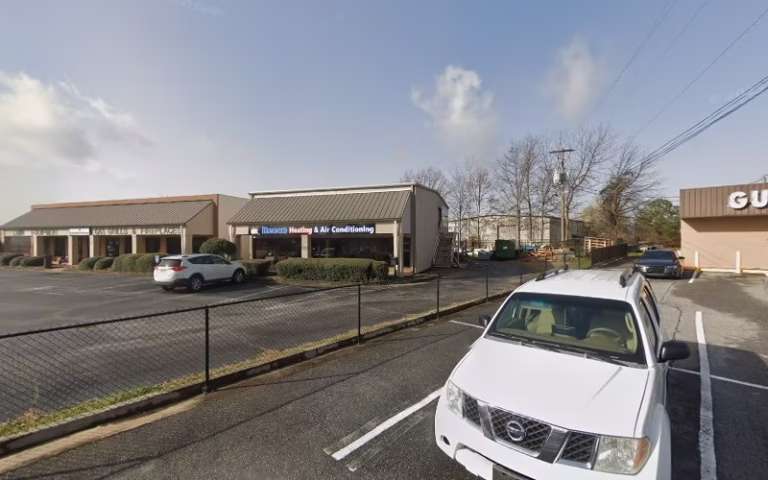 225682 bug house pest control insulators 768x480