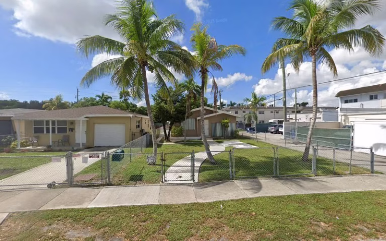 226965 genius water damage restoration hollywood fl 768x480