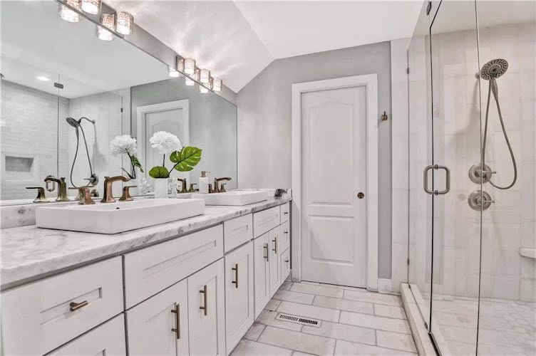 228254 galaxy exteriors llc