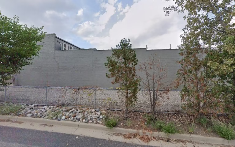 230082 denek contracting inc 768x480