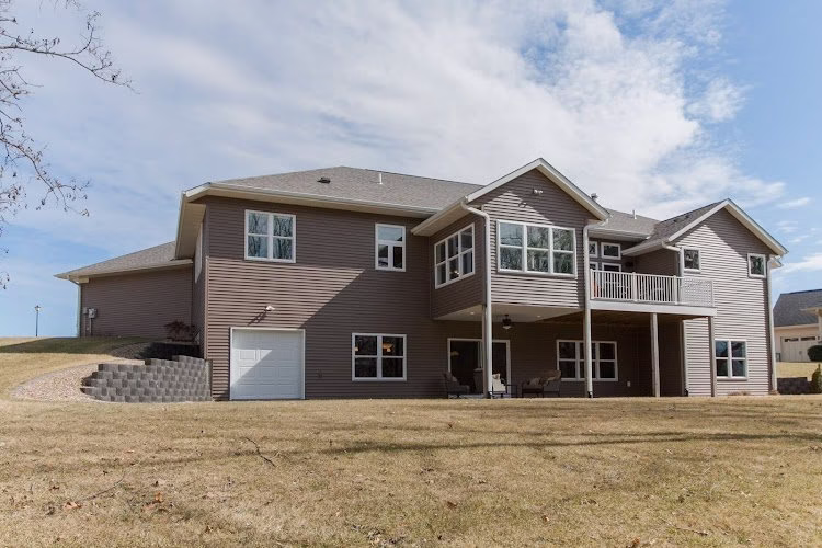 230281 dream builders of iowa llc