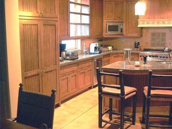 231074 tonys custom cabinets