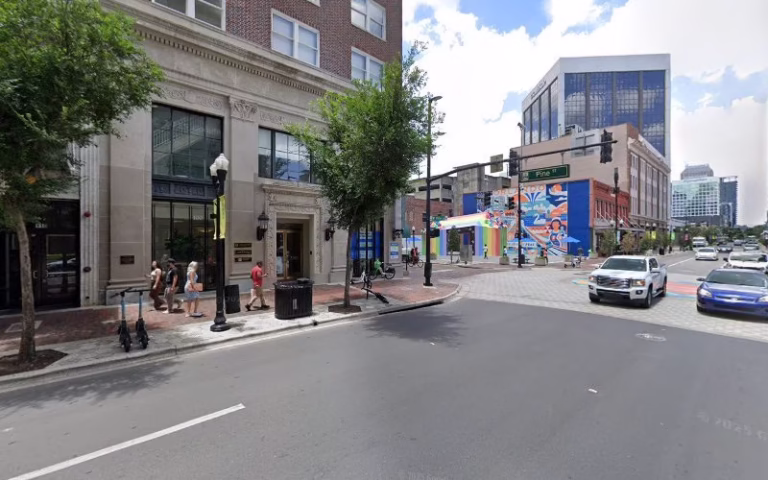 233308 ac express orlando 768x480