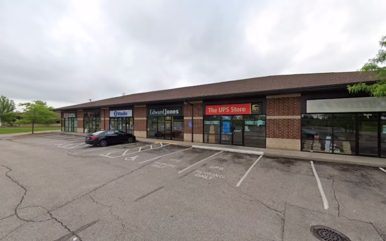 233743 hawkeye windows 768x480