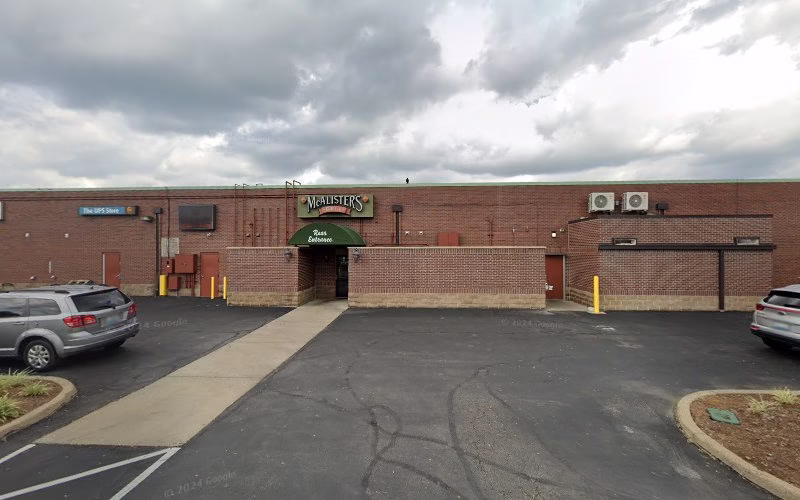 235586 hoodz of louisville 1