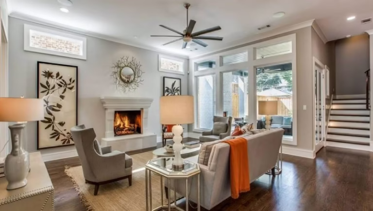 236818 crest painting 768x434