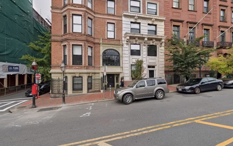 237874 camerons painting 768x480