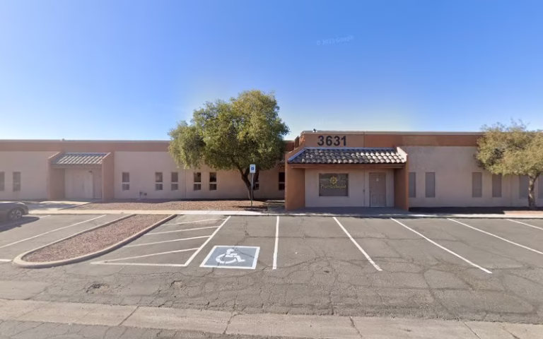 238714 painting green inc 768x480