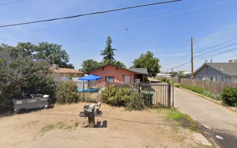 238917 g.e. painting 768x480