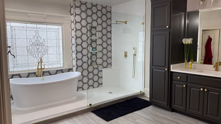 239095 castle painting 768x432