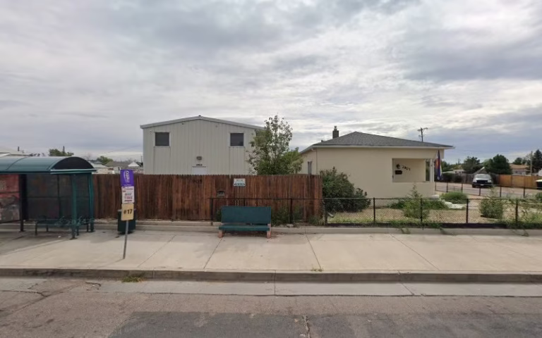 239293 alyeska painting 768x480