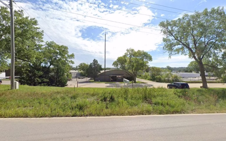 239323 lang painting group inc 768x480