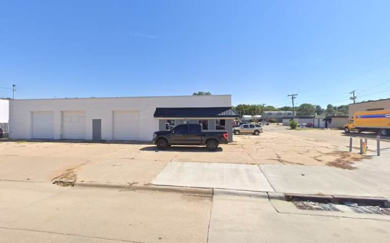 239413 bills painting llc 768x480