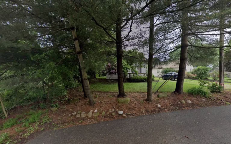 240587 barberton custom cabinetry 1 768x480