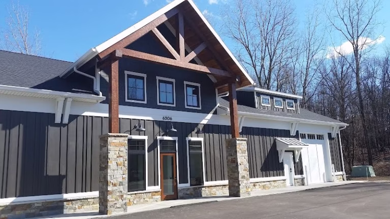 240745 ascent fine cabinetry showroom 768x432