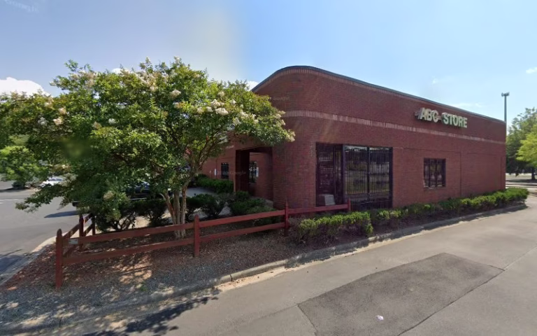 241449 lenopy painting and renovation llc 1 768x480