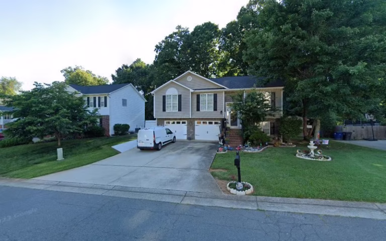 241454 jamie llano painting 1 768x480