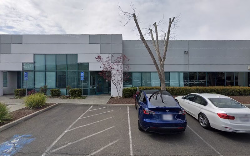 241666 pyramid painting 1