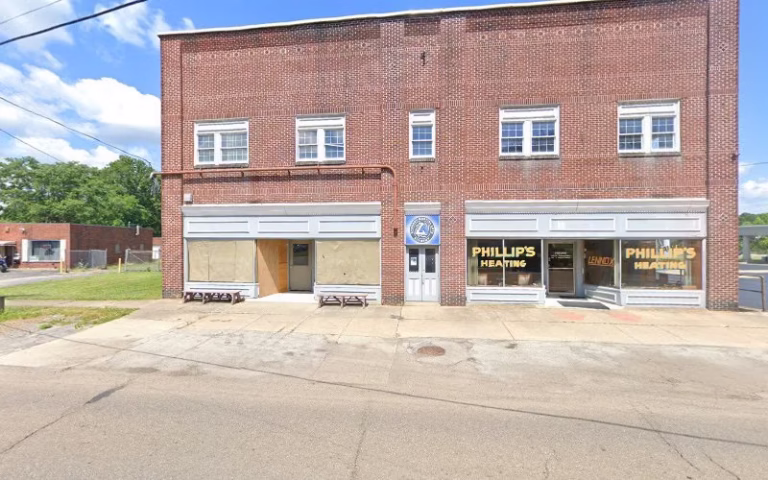 242717 rowland painting 768x480