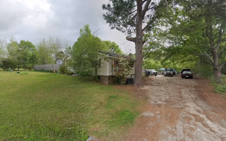 244478 the wicked good master carpenters and experienced handymen 768x480