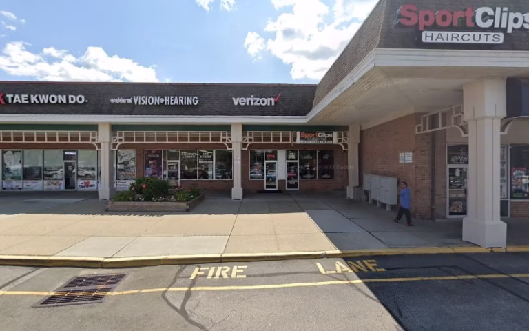 244748 henry sons roofing service 768x480