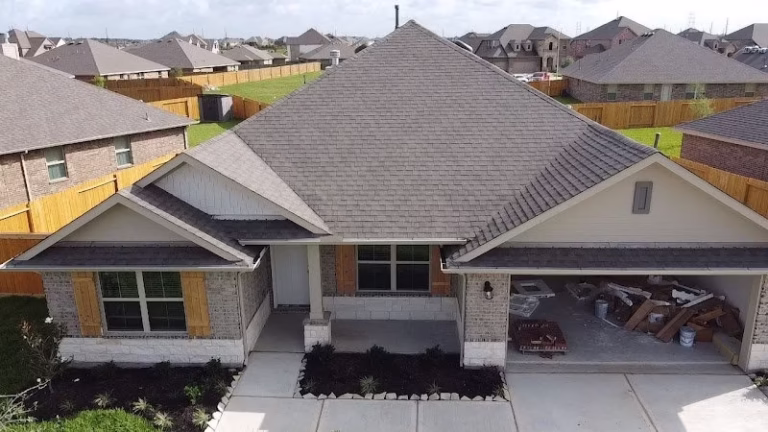 245076 roof squad 768x432