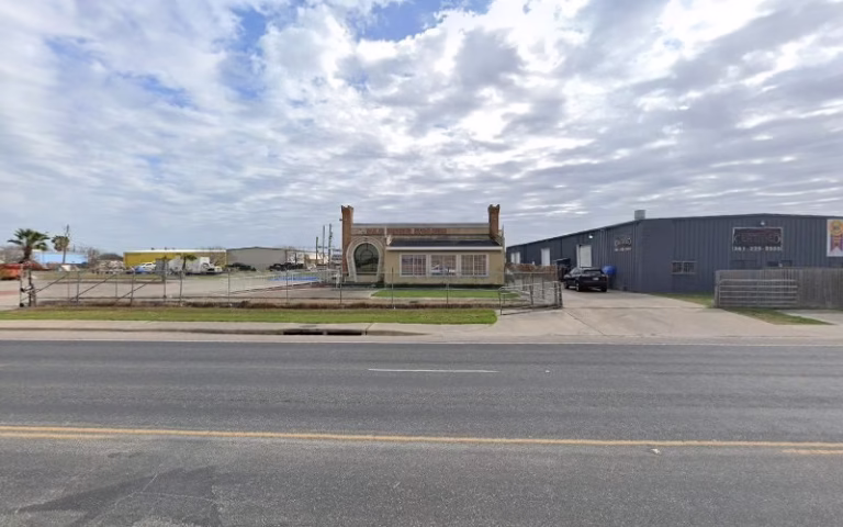 245604 ace roofing 768x480