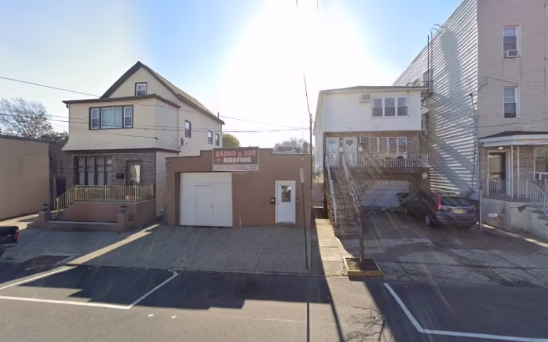 246388 baran son roofing 768x480