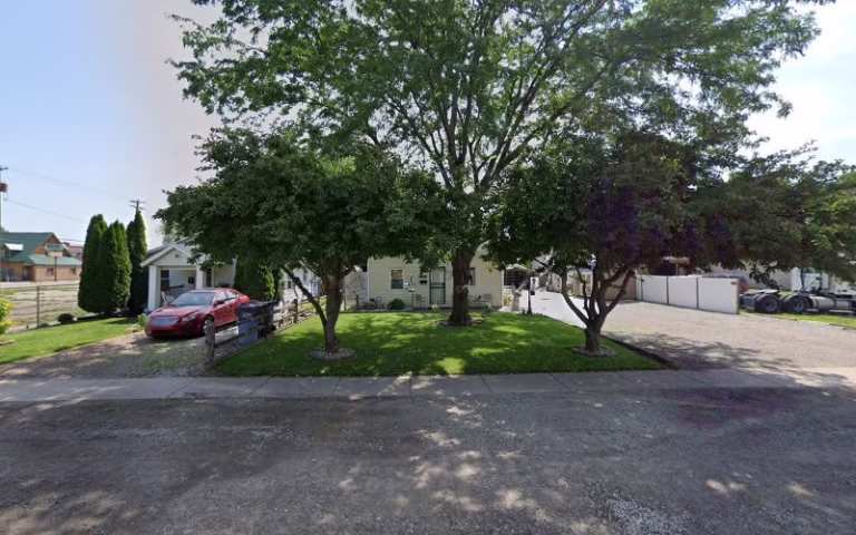 246413 baileys construction roofing contractor 768x480